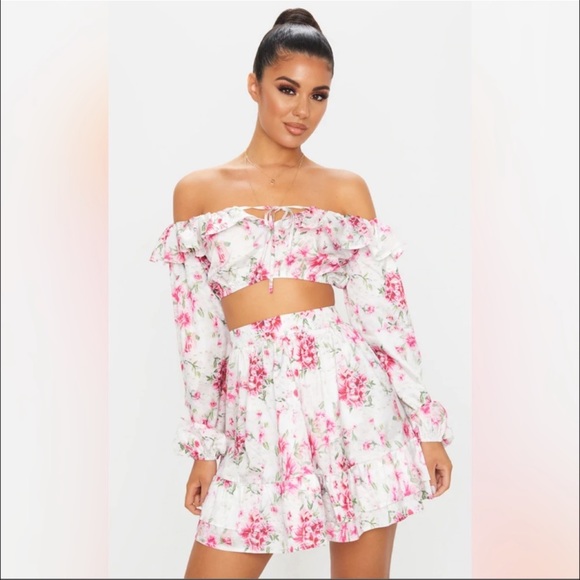 NWT Pink Floral Satin Puff Sleeve Bardot Crop Top - Picture 1 of 5